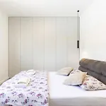 Ferienhaus Lovely In *